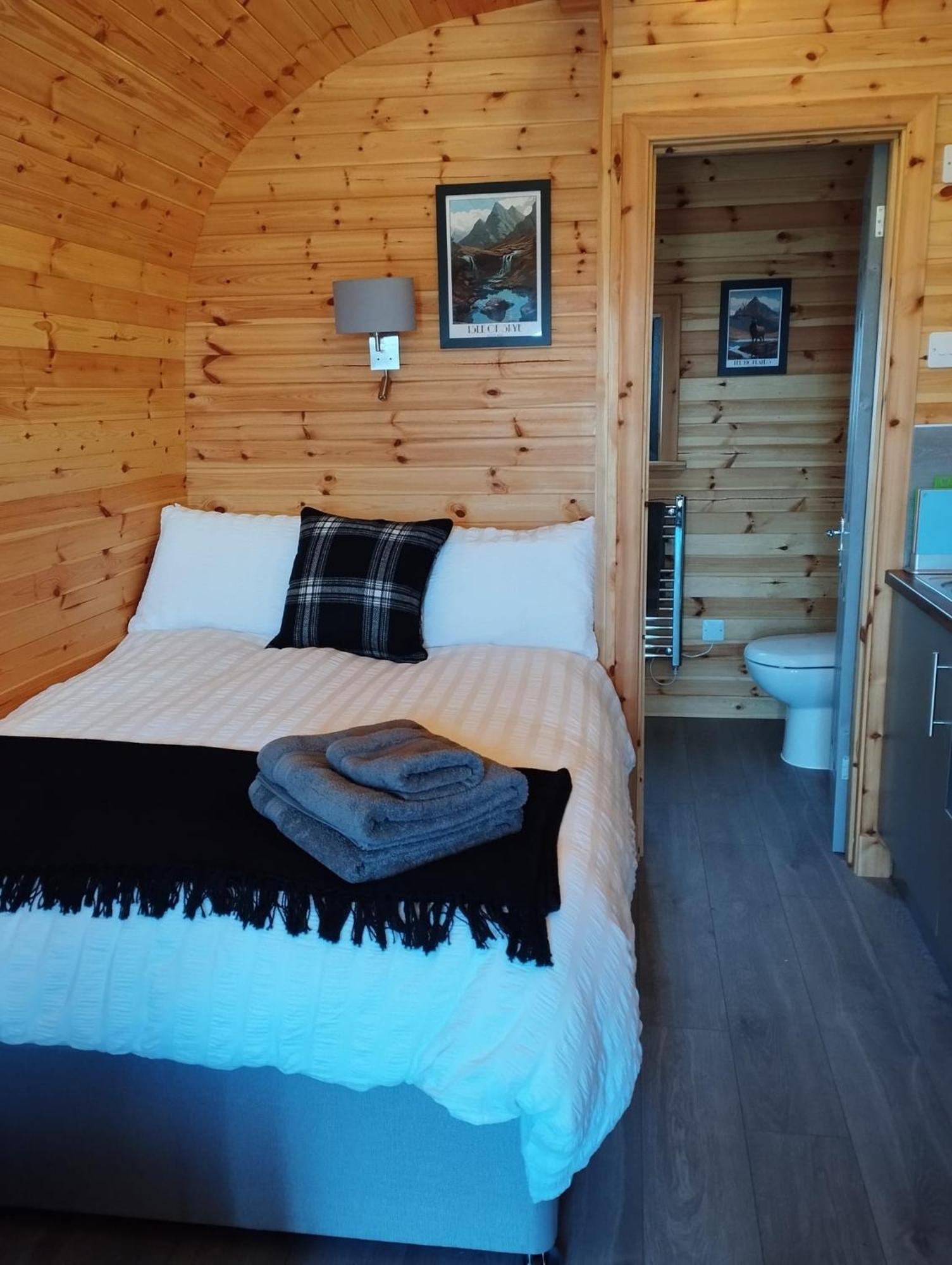 Aurora Skye Hotel Breakish Екстериор снимка